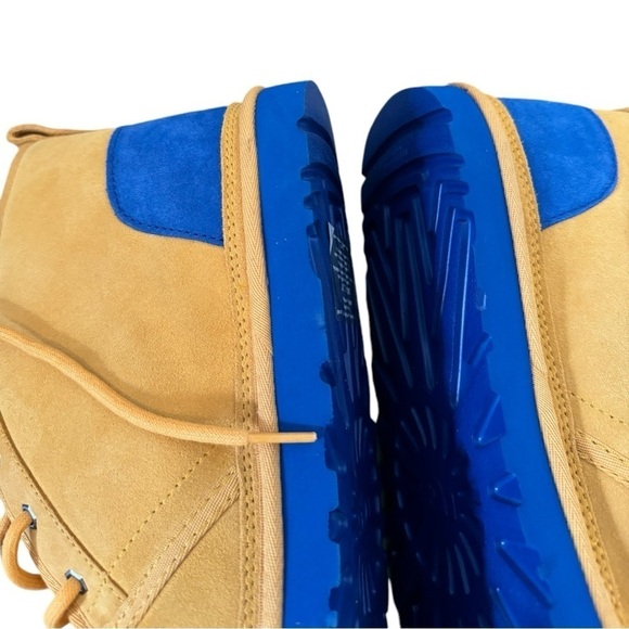 Ugg Chukka Shearling Boots Neumal Graphic Outline 13 Yellow - Picture 6 of 7